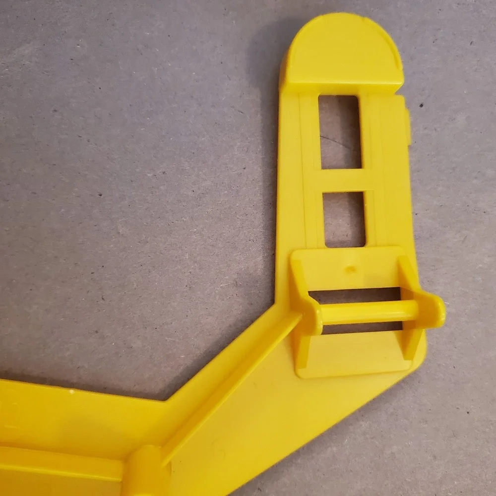 Mouse Trap Base B Number 12 04657 Yellow Replacement Game Part 1986